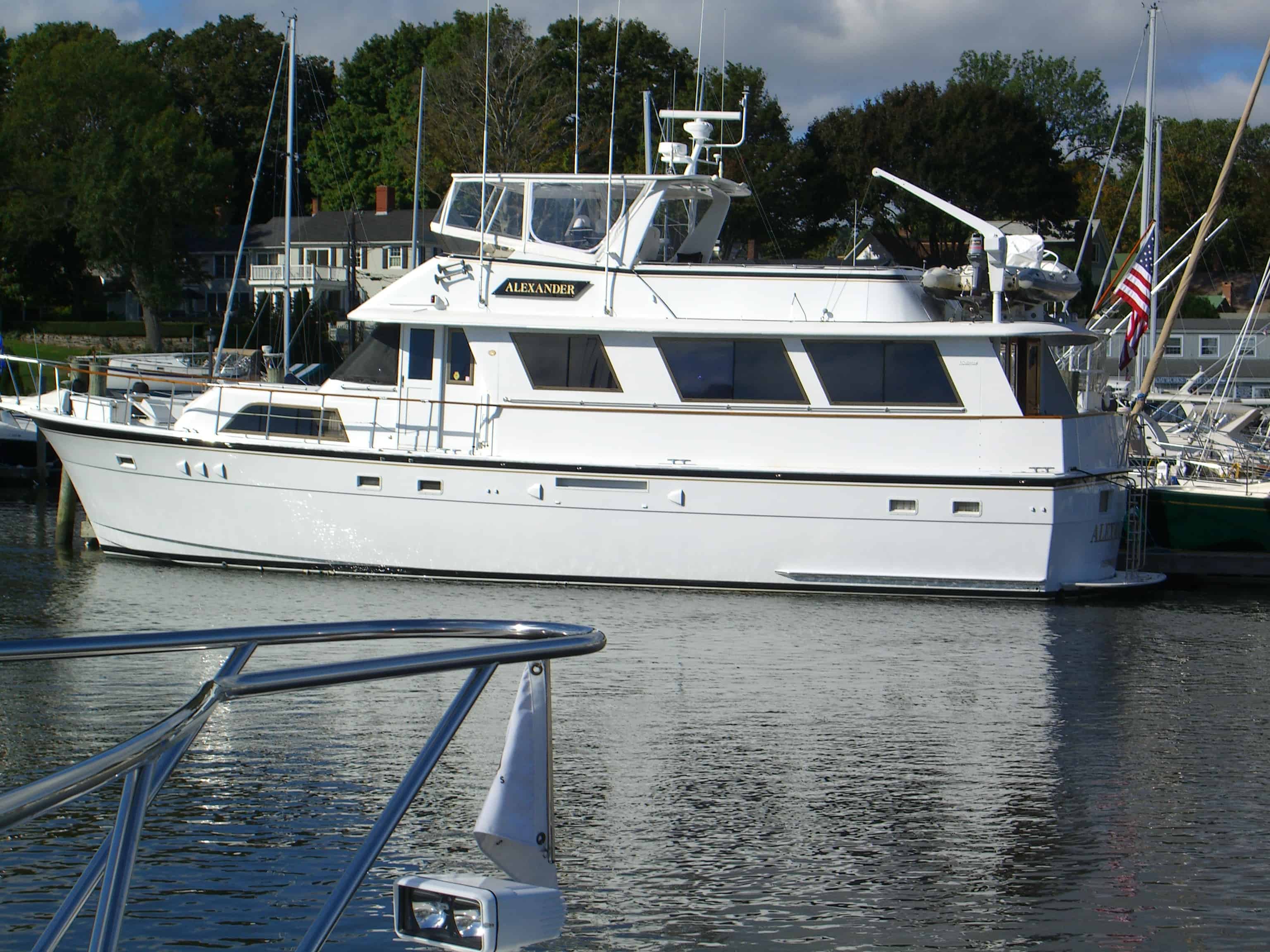 Hattaras 61 Motor Yacht Top 1981 image 1