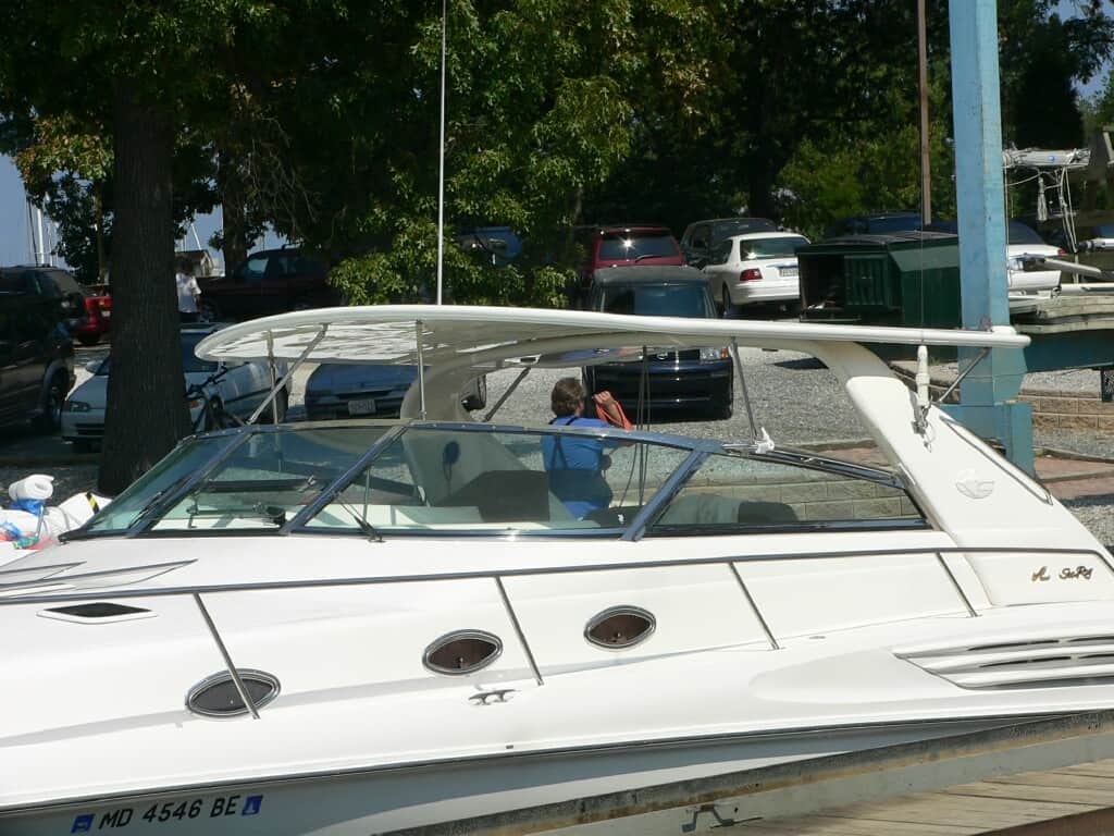 Sea Ray 450 Sundancer Top 1995 image 1