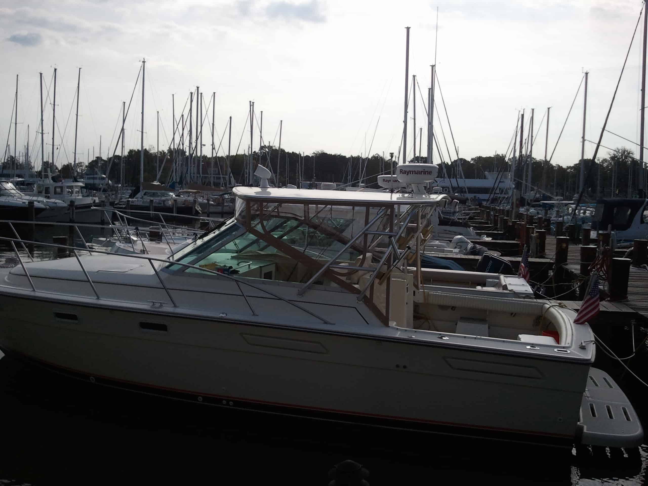 Tiara 3100 Open Top 1979 image 1