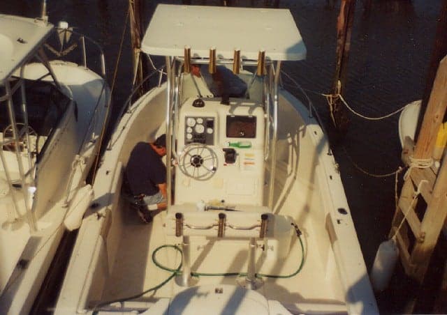 Seaswirl 2100 Console T-Top 1996 image 1