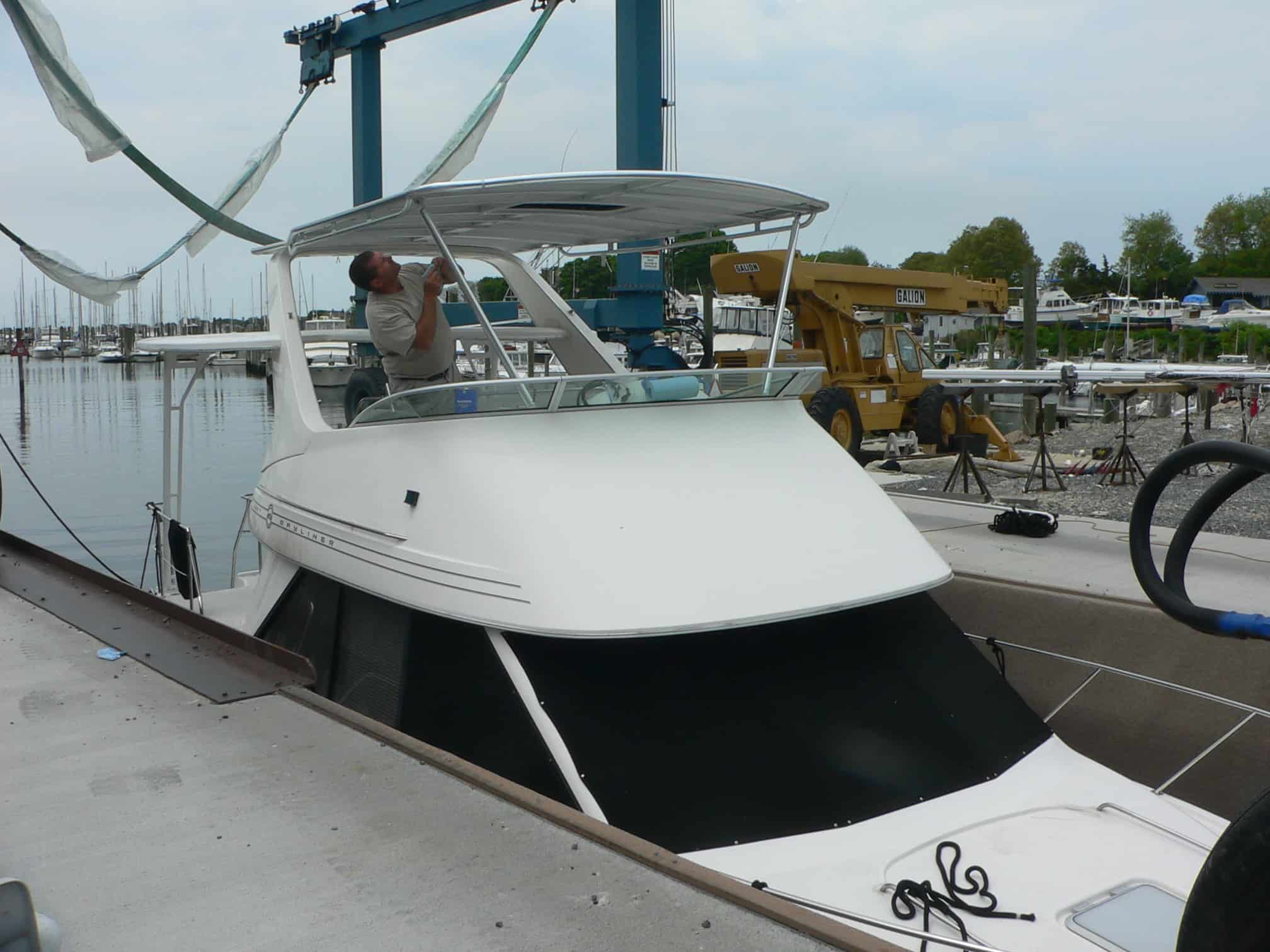 Bayliner 3587 Motor Yacht Top 1995 image 1