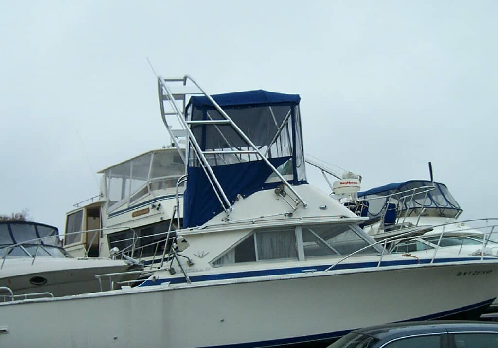 Bertram 28 Flybridge Cruiser Arch 1971 image 1