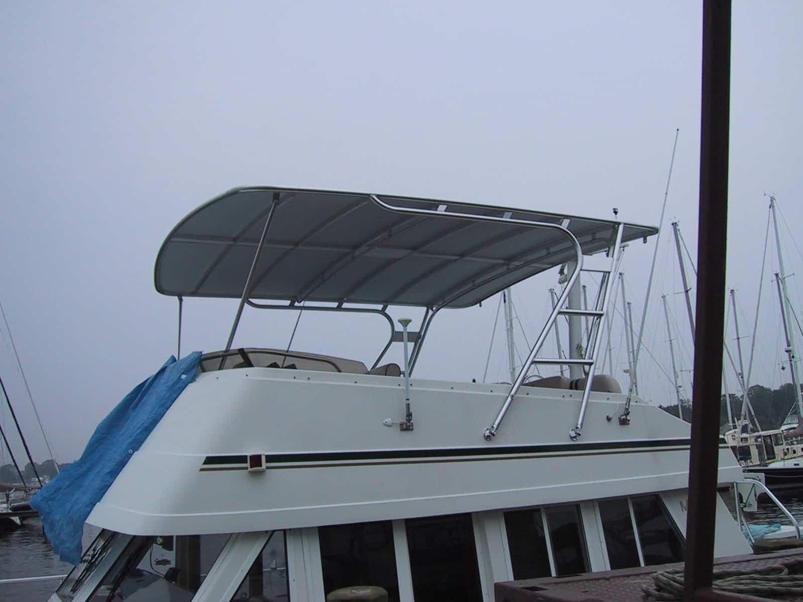 Mainship 43 Trawler Top image 1