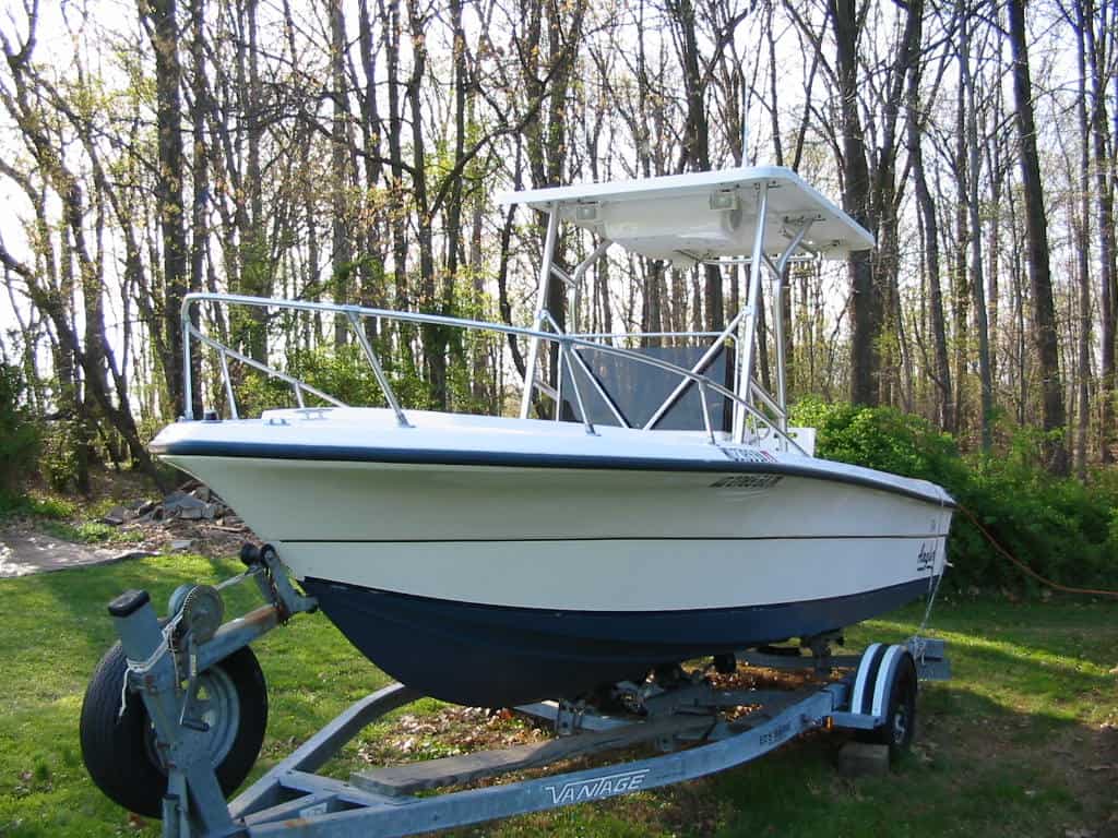 Angler Boats 204 T-Top image 1