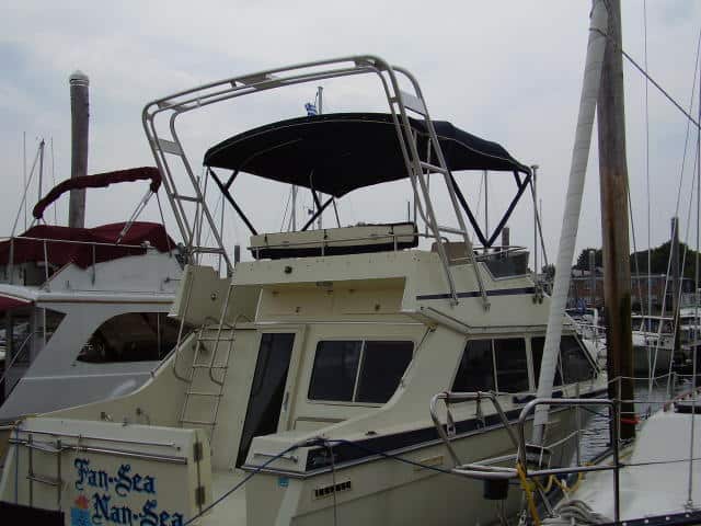 Tollycraft 30 Sport Cruiser Arch 1985 image 1