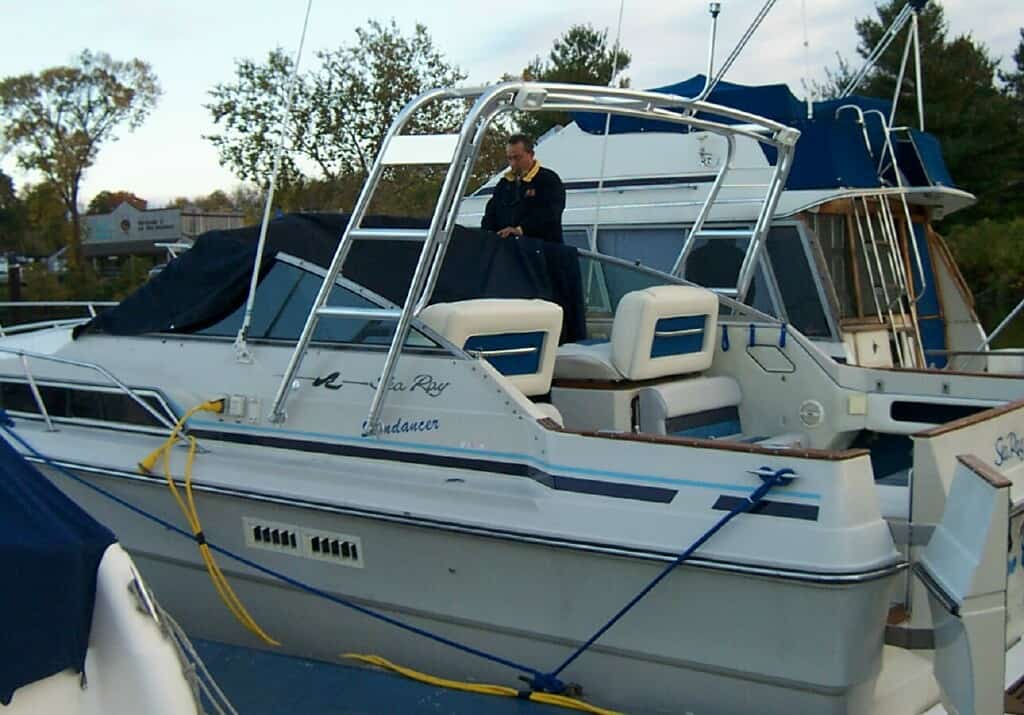 Sea Ray 340 Express Cruiser Arch 1984 image 1