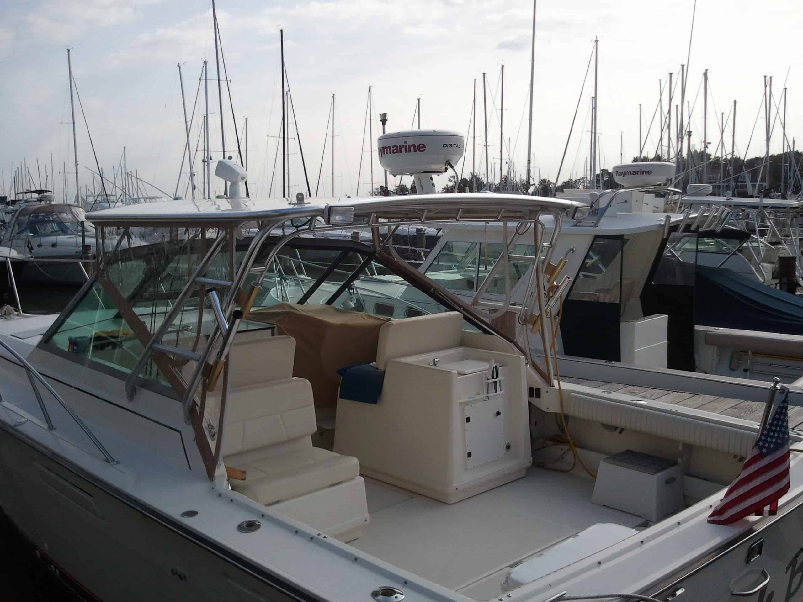 Tiara 3100 Open Top 1979 image 1