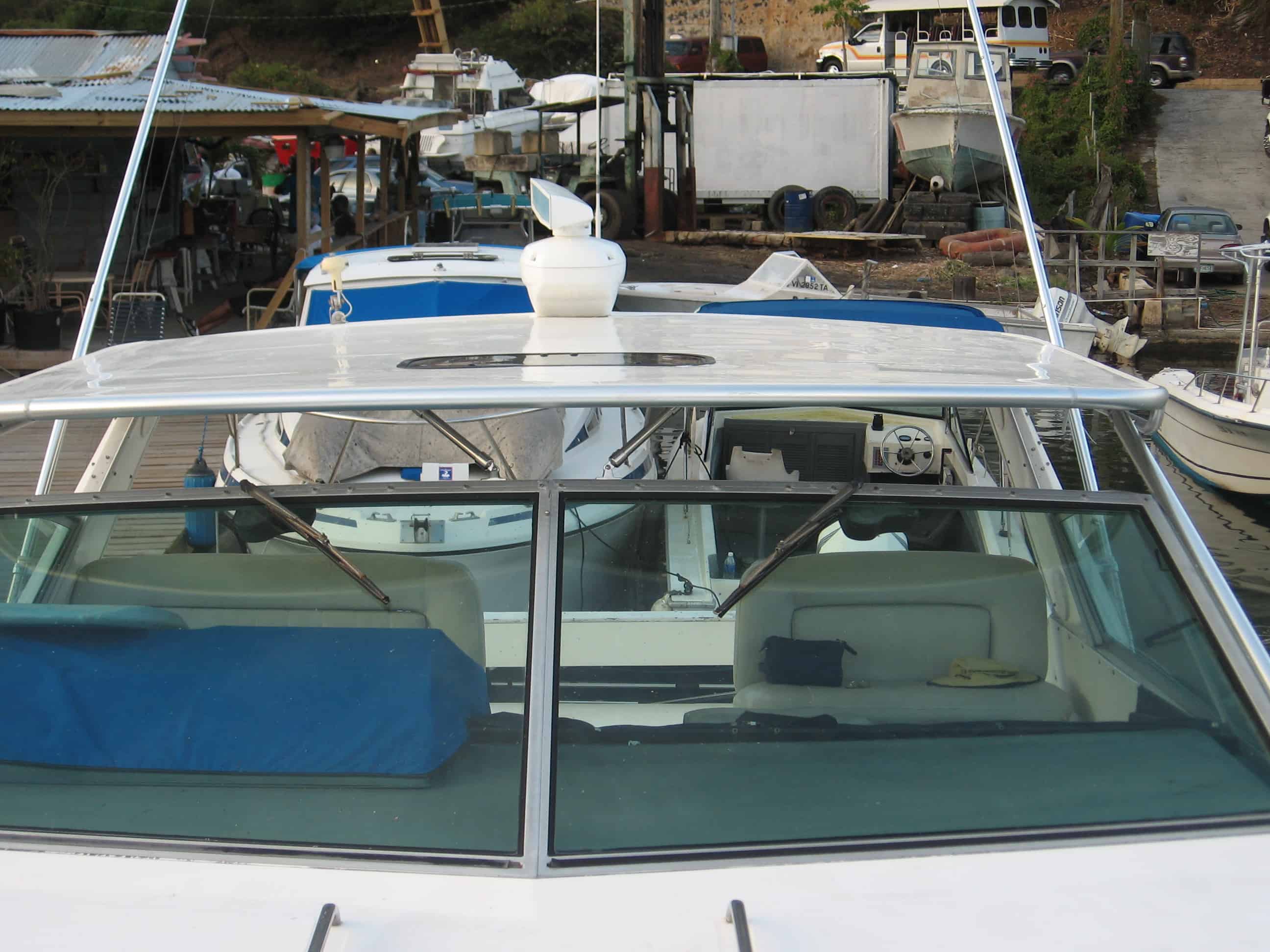 Sea Ray 390 Express Cruiser Top 1984 image 1