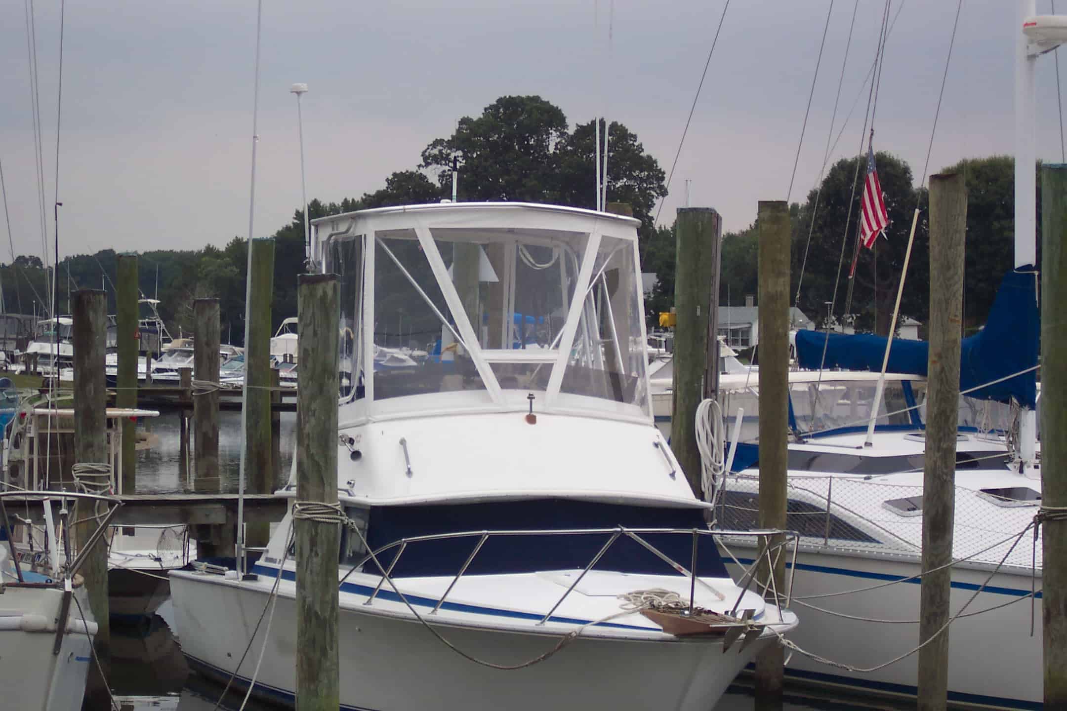Bertram 28 Sport fisherman Top 1971 image 1