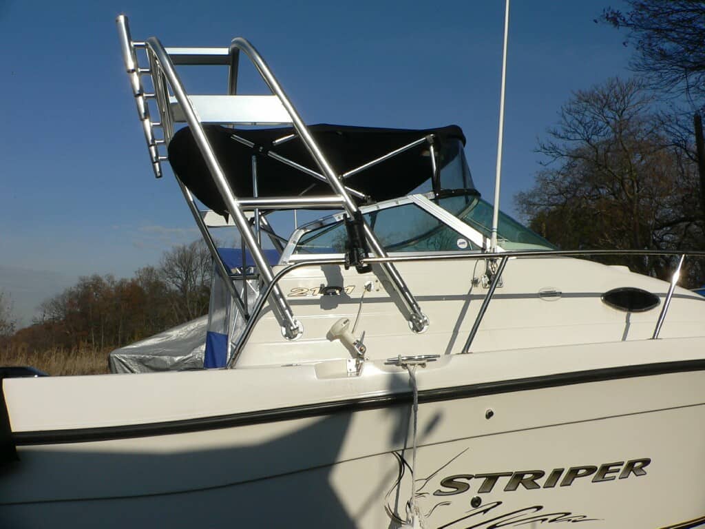 Seaswirl 2101 Walkaround Striper Arch 2001 image 1