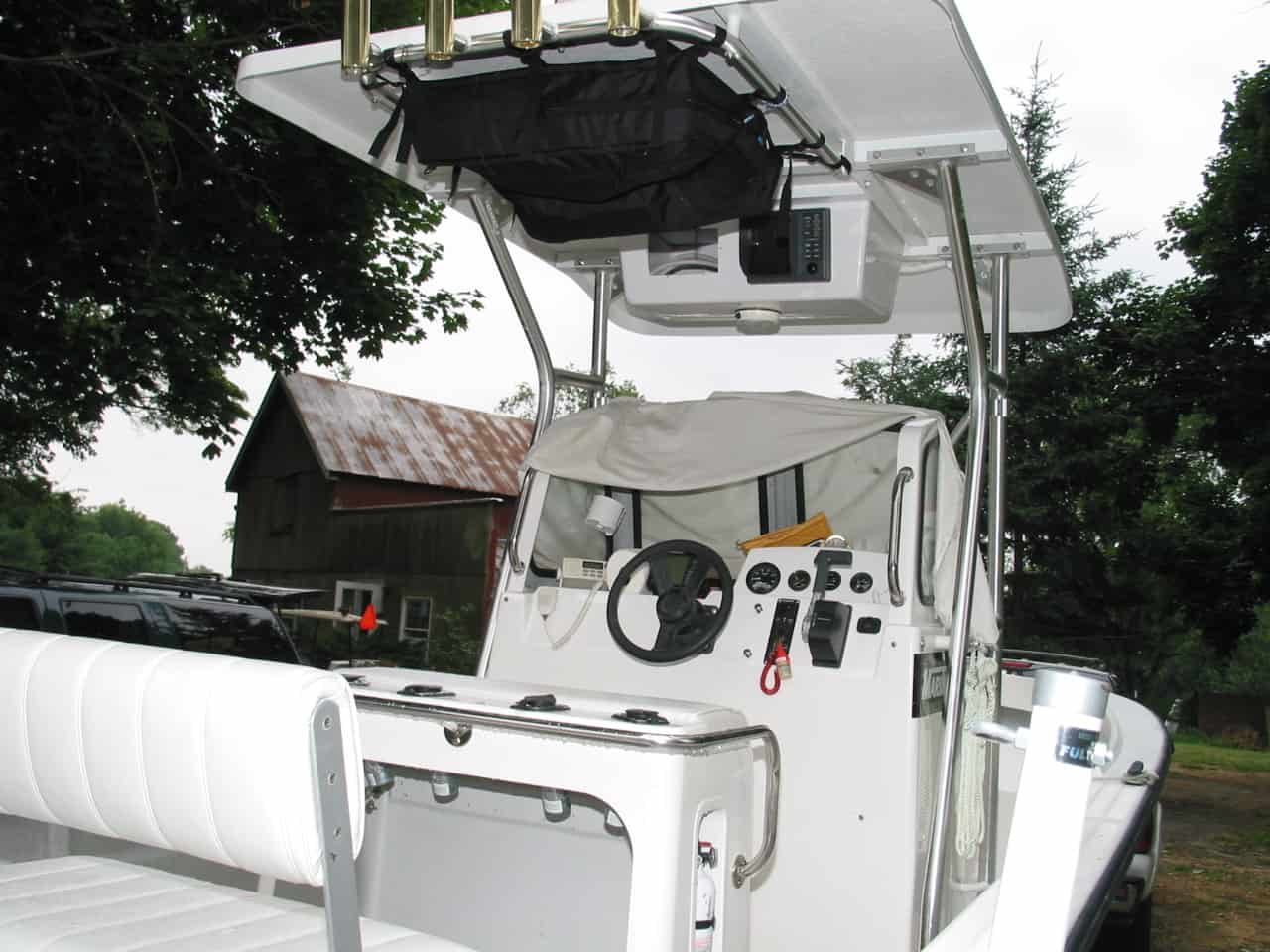 Maritime Skiff Super 50 Inside T-Top 1999 image 1