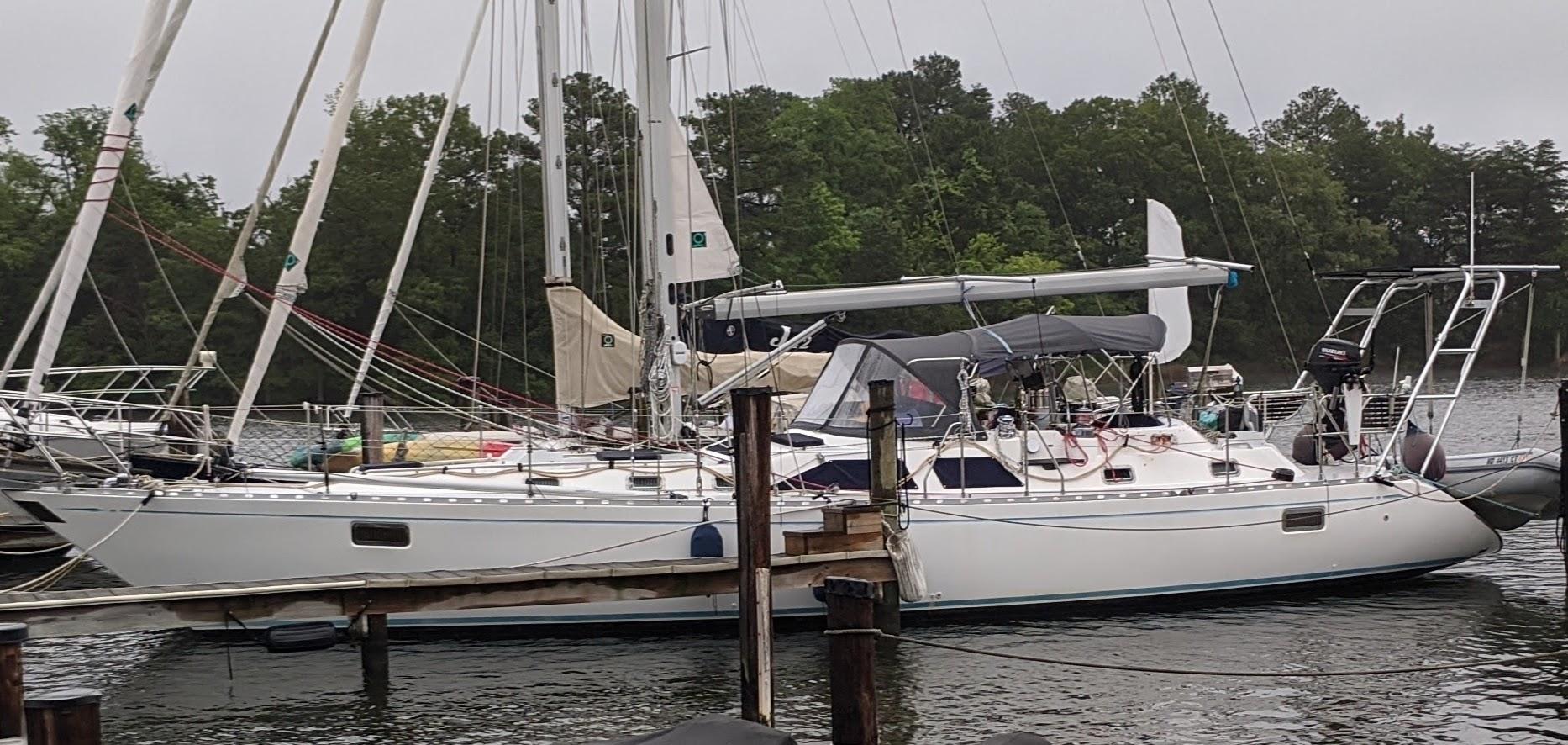 Hylas Yachts Arch image 1