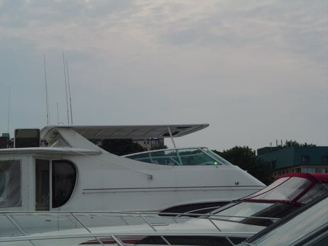Carver 466 Aft Cabin Top 2002 image 1