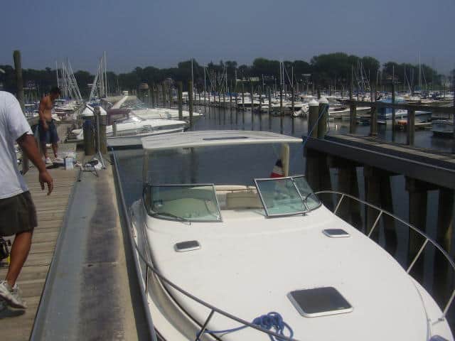 Rinker 330/340/342 Fiesta Vee Top 1998 image 1