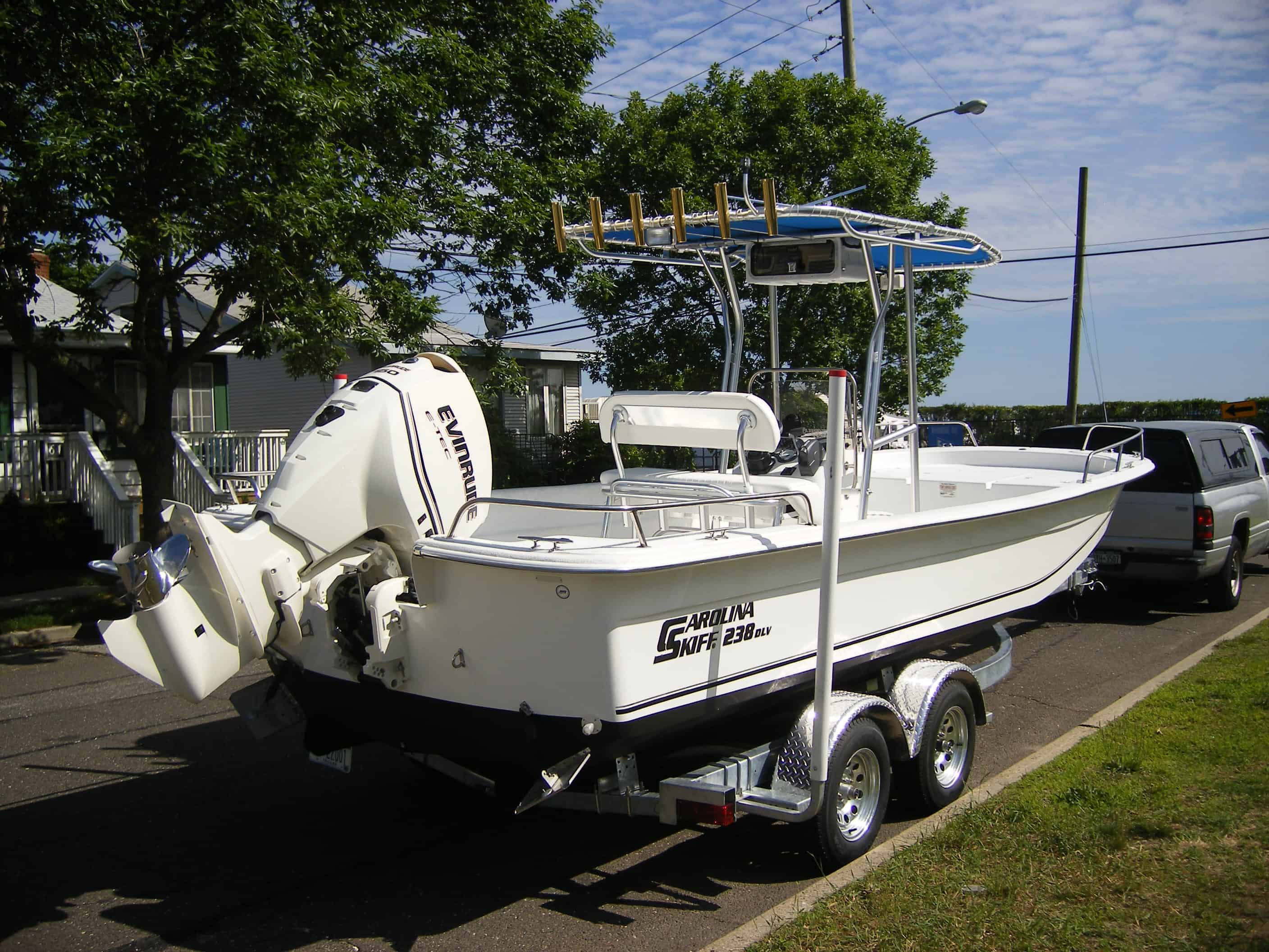 Carolina Skiff 238 DLV Ultra Deluxe T-Top 2010 image 1