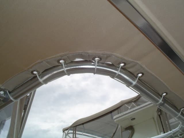 Albin Command Bridge Top 2003 image 1