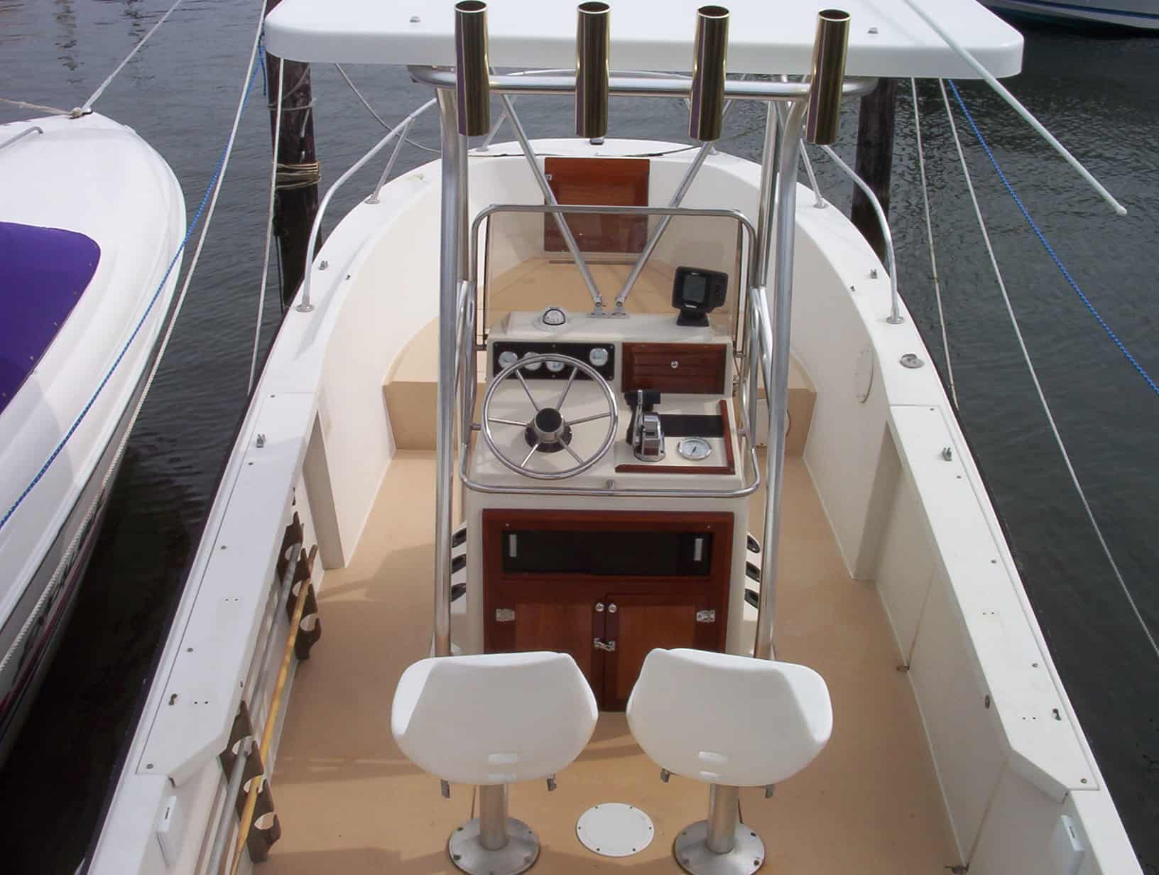 Wellcraft Center Console T-Top 1985 image 1