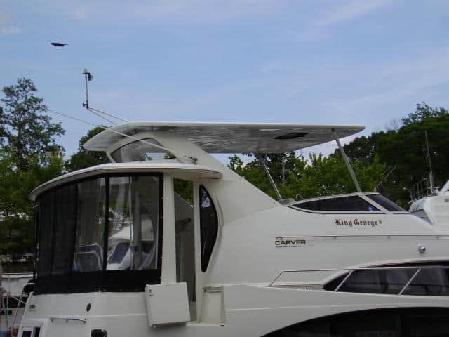 Carver 444 Cockpit Motor Yacht Top 2001 image 1