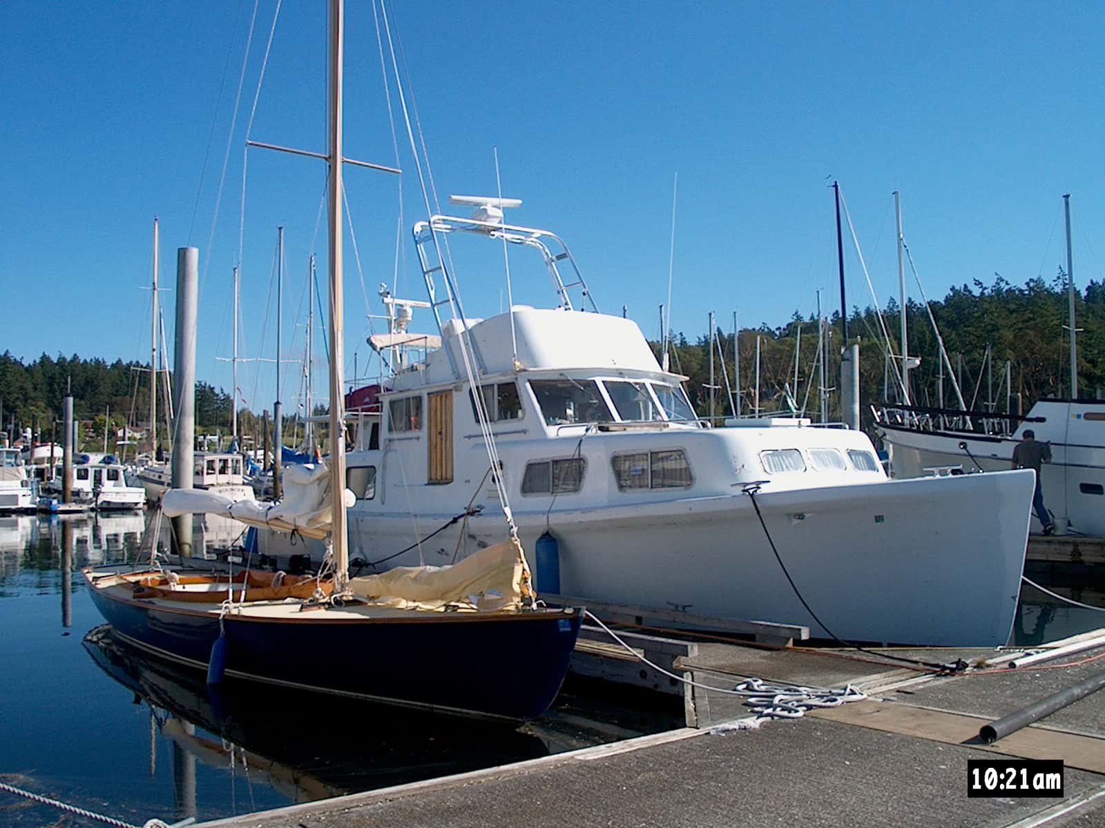 Custom Flybridge Cruiser Arch image 1