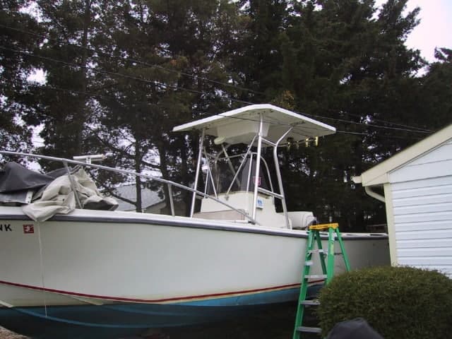 Mako 23 Inboard T-Top 1979 image 1