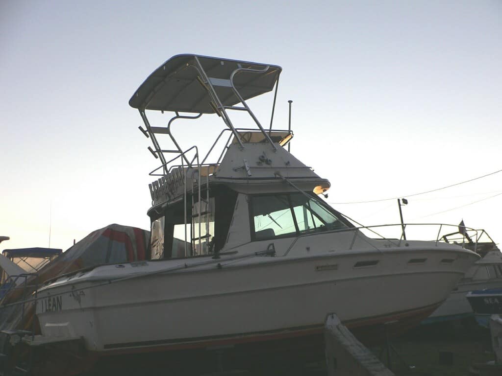 Sea Ray SRV 300 Sedan Bridge Top 1976 image 1